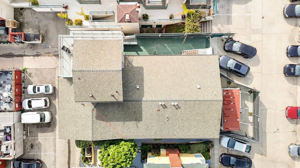 More Photos Of 16 38th Pl, Long Beach Apartments For Sale