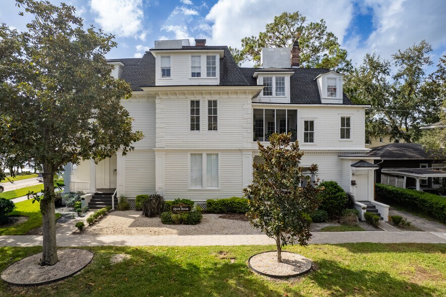 More Photos Of 2105 River Blvd, Jacksonville Apartments For Sale