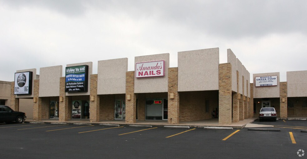 More Photos Of 12600-12612 Nacogdoches Rd, San Antonio General Retail For Lease