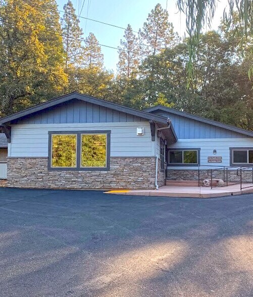 More Photos Of 17120 Placer Hills Rd, Meadow Vista Veterinarian Kennel For Sale