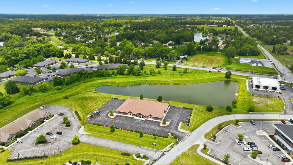 More Photos Of 9109 Stellhorn Crossing Blvd, Fort Wayne Office For Lease