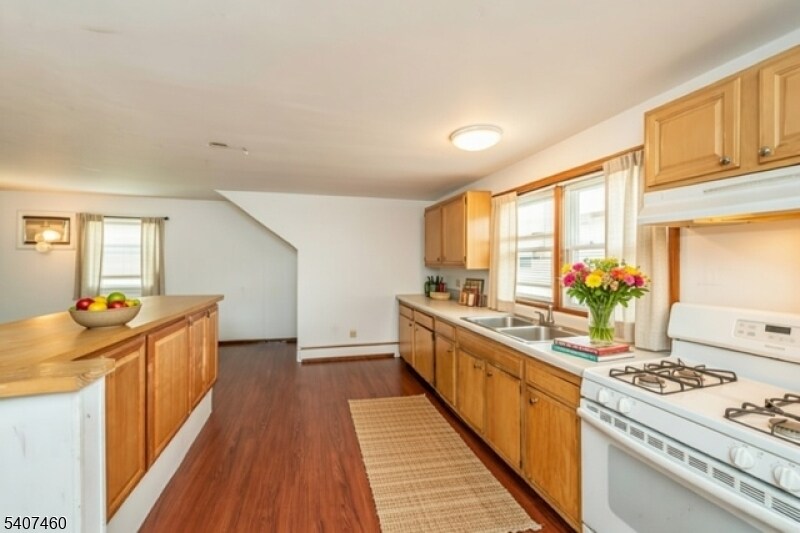 More Photos Of 84 Locust Ave, Wallington Multifamily For Sale