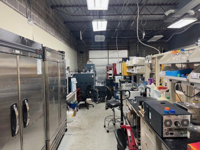 More Photos Of 5 Worthington Access Dr, Maryland Heights Light Distribution For Lease