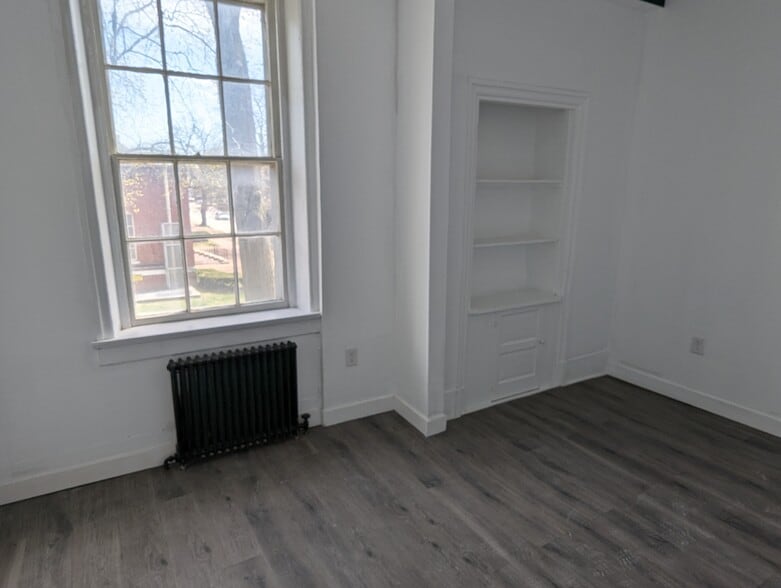 More Photos Of 82 W Broadway, Salem Apartments For Sale