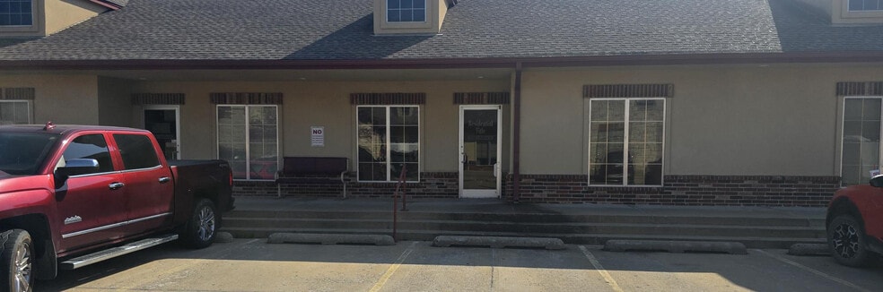 More Photos Of 8556 E 101st St, Tulsa Office For Lease