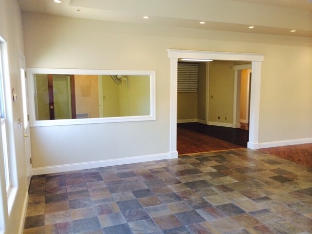 More Photos Of 823 N Emerald Ave, Modesto Warehouse For Lease