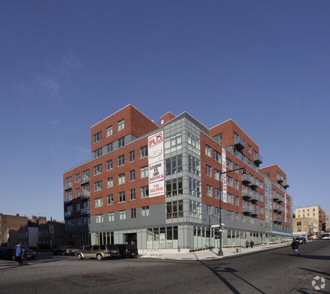 More Photos Of 958 Nostrand Ave, Brooklyn Apartments For Lease