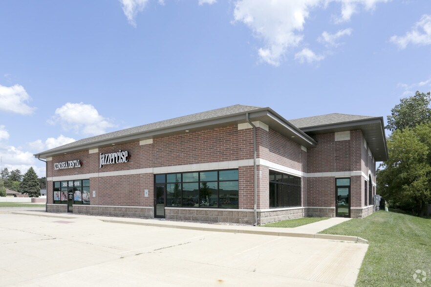 More Photos Of 6525 Green Bay Rd, Kenosha Freestanding For Lease
