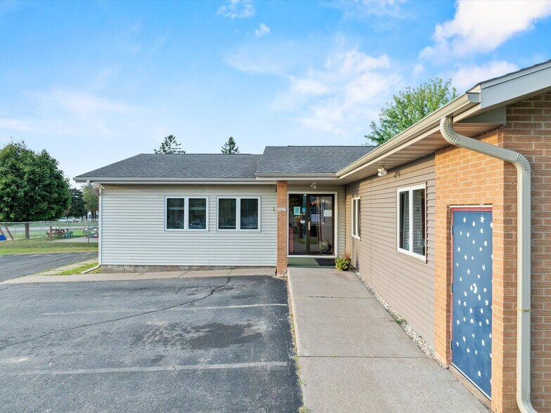 More Photos Of 1017 Laurel St, Marshfield Daycare Center For Sale