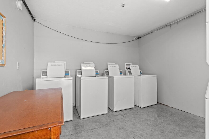 More Photos Of 2350 Chestnut St, Orangeburg Hotel For Sale
