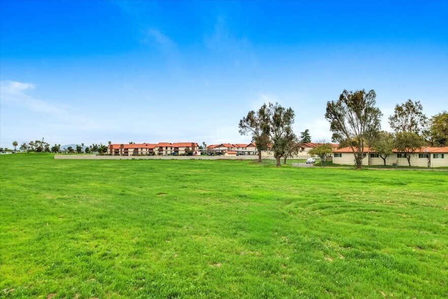 More Photos Of Chambers Street & Buena Vista St, Hemet Land For Sale
