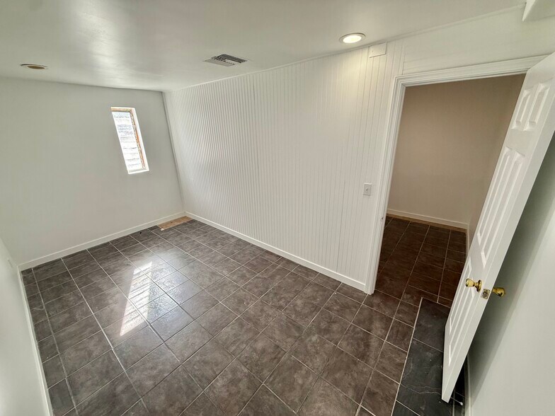 More Photos Of 1267-1273 Broadway St, El Cajon General Retail For Lease