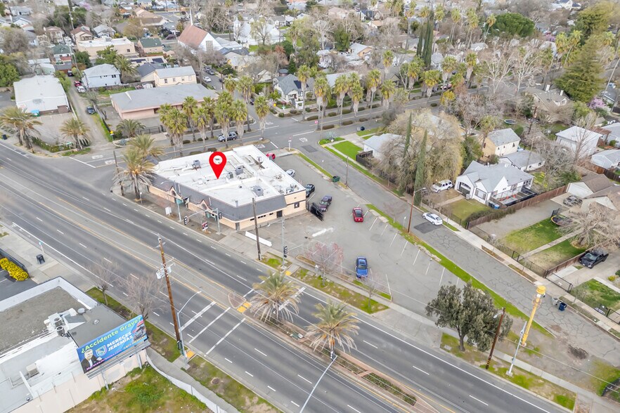 More Photos Of 4217 Stockton Blvd, Sacramento Bar For Lease