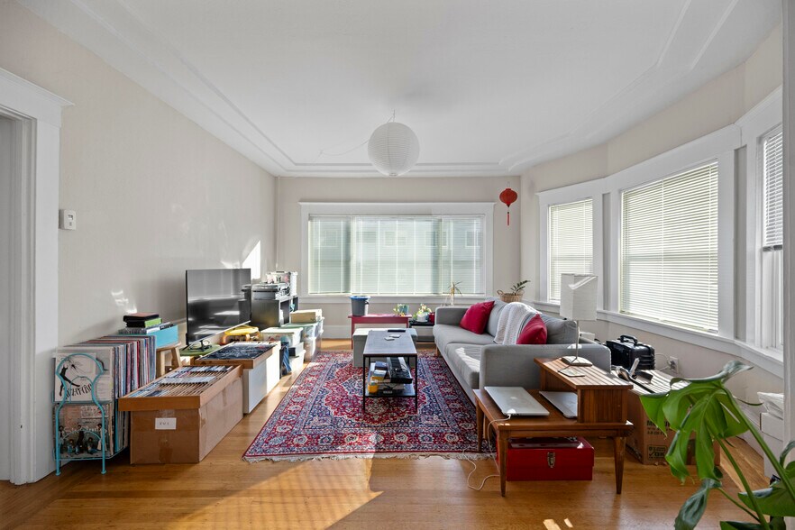 More Photos Of 4045 Manila Ave, Oakland Apartments For Sale