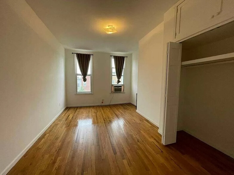 More Photos Of 144 23rd St, Brooklyn Apartments For Sale