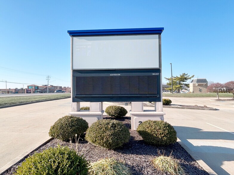 More Photos Of 2143 S State Route 157, Edwardsville Bank For Sale