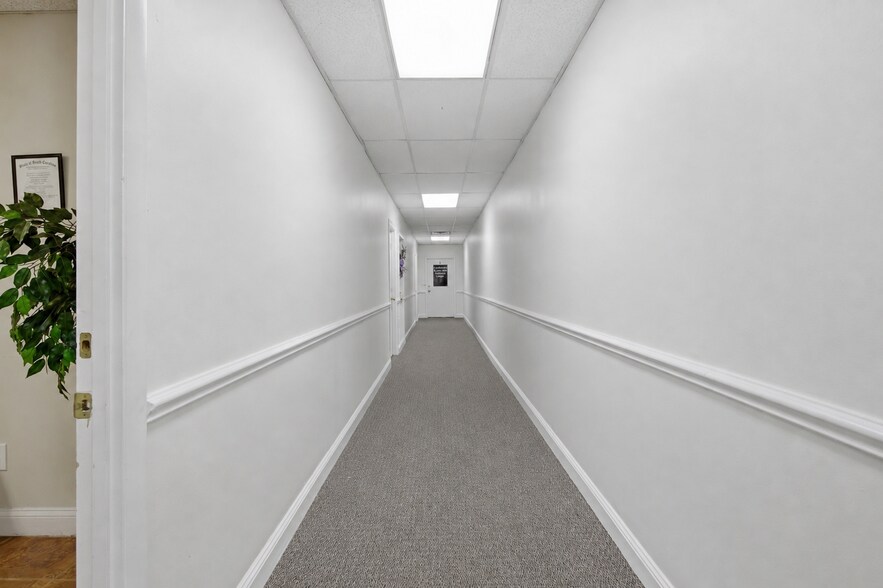 More Photos Of 2500 Raeford Rd, Fayetteville Medical For Sale