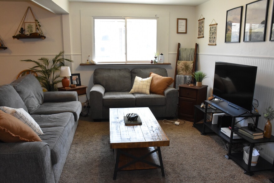 More Photos Of 25141 State St, Meadville Multifamily For Sale