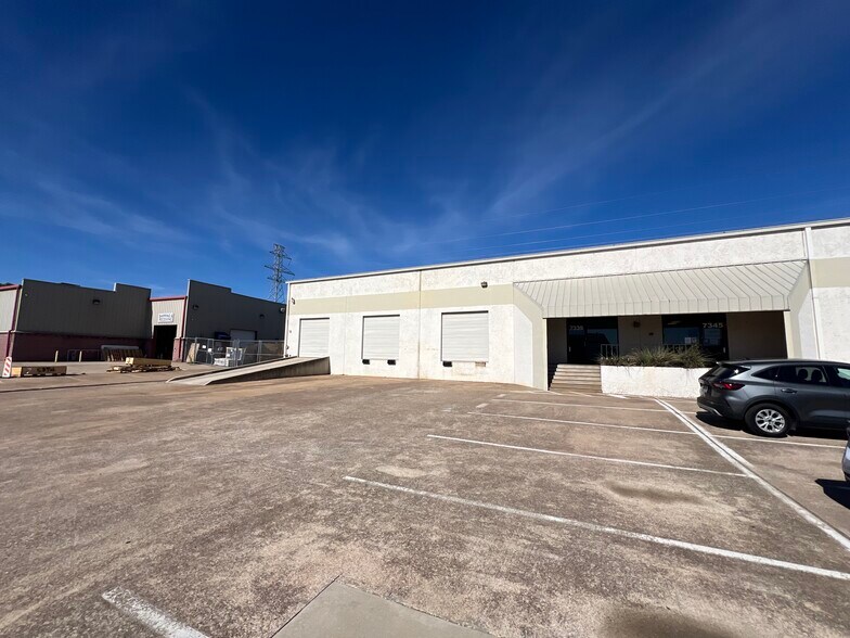 More Photos Of 7436 Tower St, Fort Worth Manufacturing For Sale