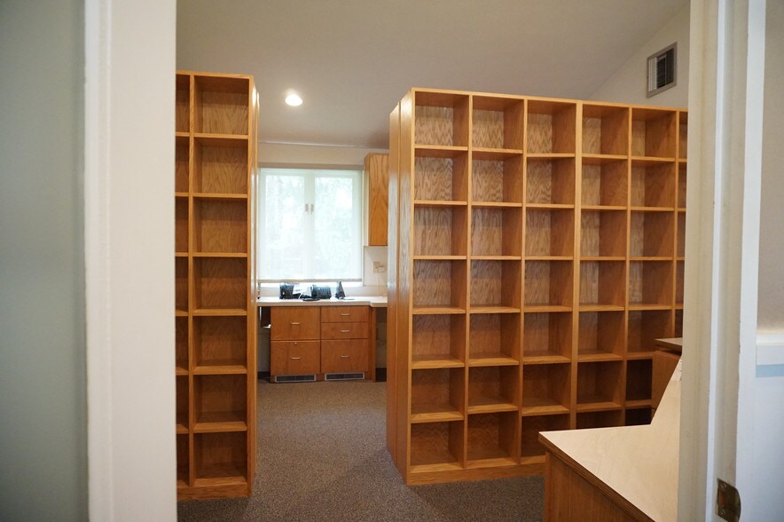 More Photos Of 1151 Cornwall Rd, Lebanon Medical For Sale