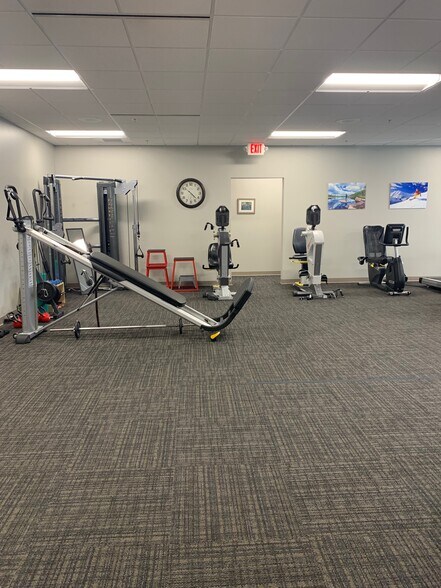 More Photos Of 4361 Boniface Pky, Anchorage Healthcare For Sale