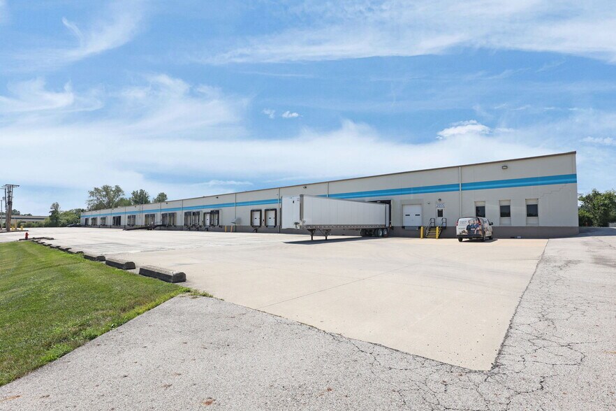 More Photos Of 2051 James Pky, Heath Warehouse For Lease