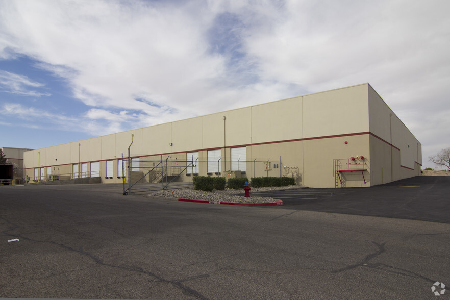 Primary Photo Of 11560 Rojas Dr, El Paso Distribution For Lease