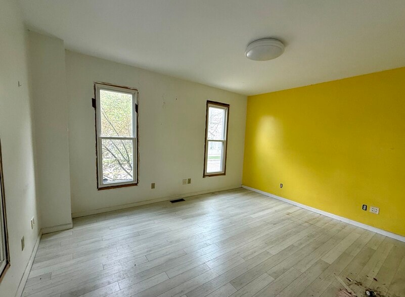 More Photos Of 113 Hawley St, Binghamton Office Residential For Lease