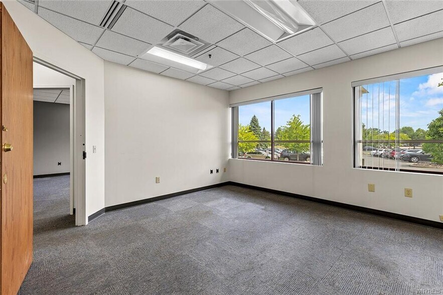 More Photos Of 2350 N Forest Rd, Getzville Office For Lease