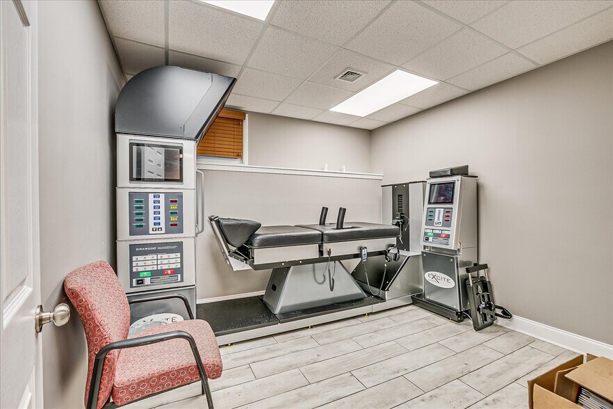 More Photos Of 72 Highway 27, Edison Medical For Sale