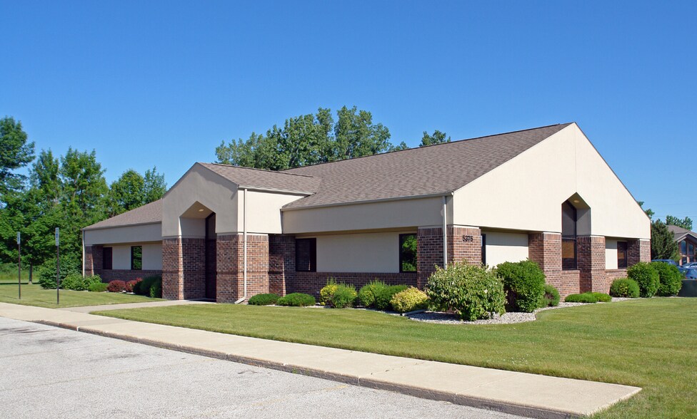 More Photos Of 5375 Hampton Pl, Saginaw Medical For Sale