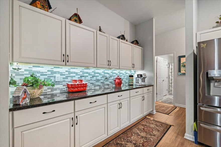 More Photos Of 1904 PA-940, Pocono Pines General Retail For Sale