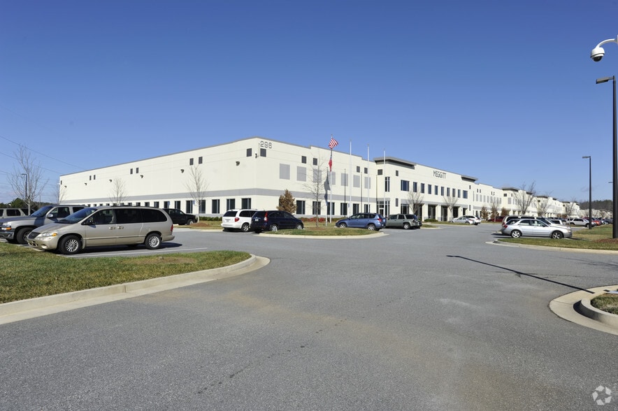 Primary Photo Of 296 Brogdon Rd, Suwanee Warehouse For Lease