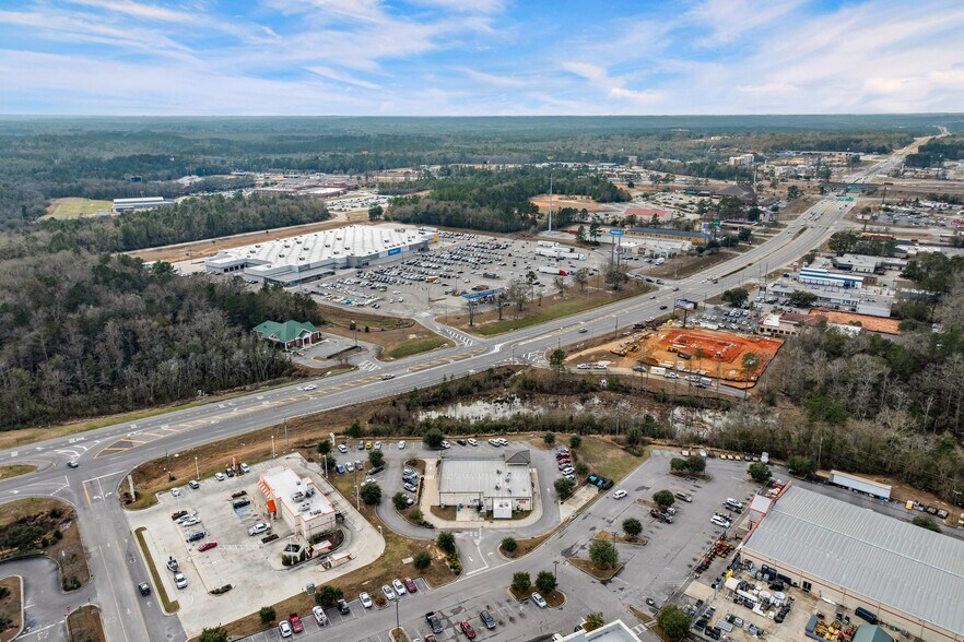 More Photos Of 1016-1020 Industrial Pky, Saraland Storefront Retail Office For Sale