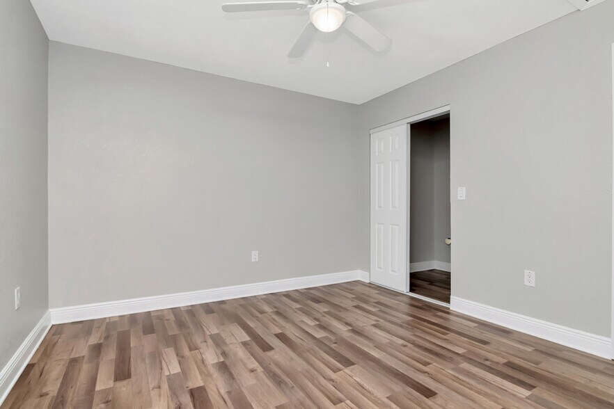 More Photos Of , Bradenton Multifamily For Sale