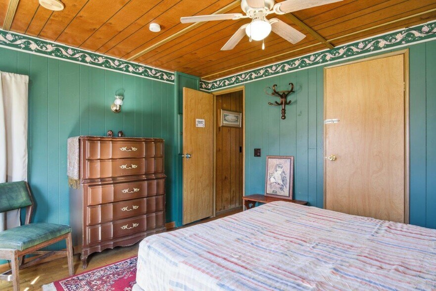 More Photos Of 204 Douglas Ln, Pearisburg Hospitality For Sale