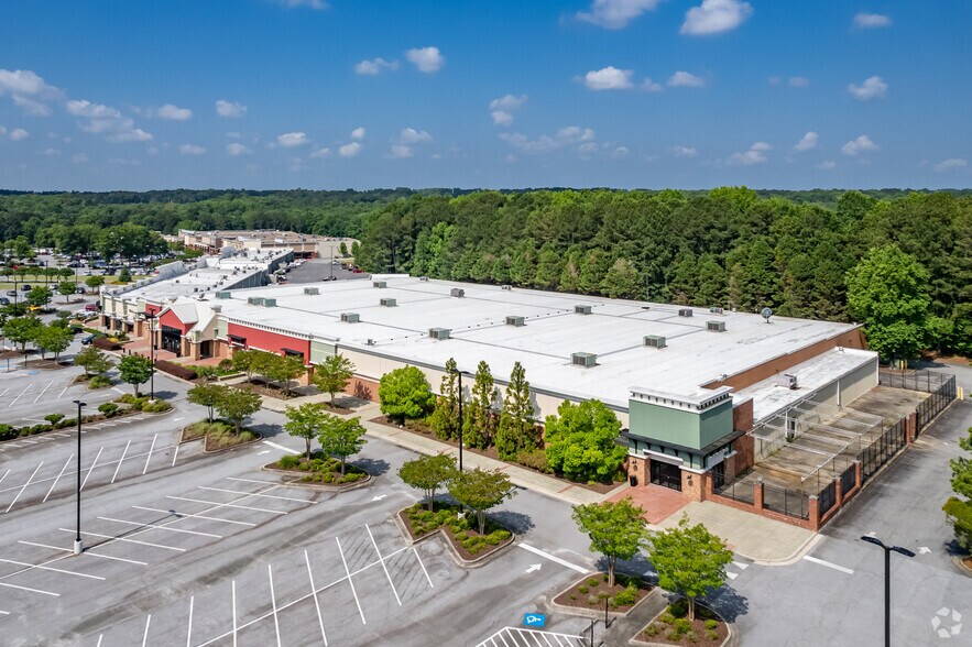More Photos Of 300-612 Crosstown Dr, Peachtree City General Retail For Sale