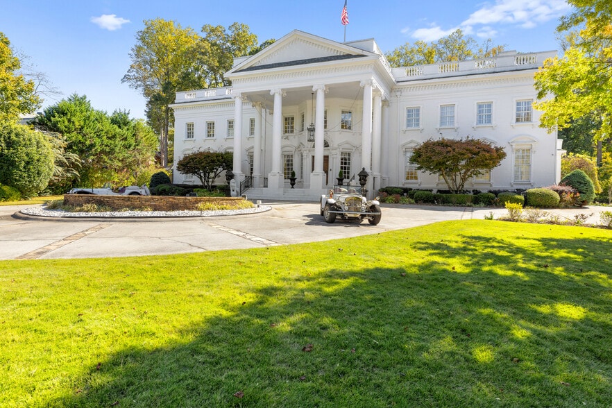 More Photos Of 3687 Briarcliff Rd NE, Atlanta Multifamily For Sale