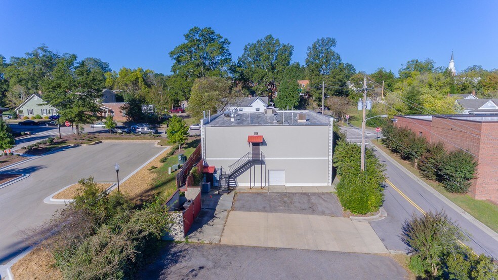 More Photos Of 203 Brooks St, Wake Forest Freestanding For Sale