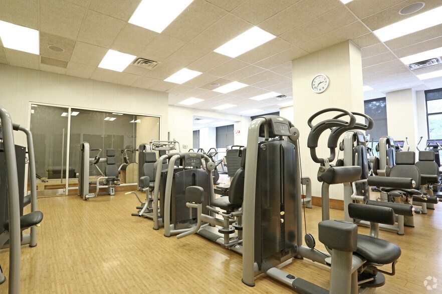 More Photos Of 175 E 96th St, New York Apartments For Lease