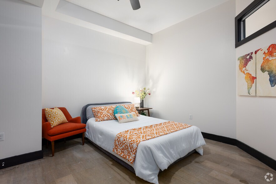 More Photos Of 50 W 4th St, Winston-Salem Apartments For Lease