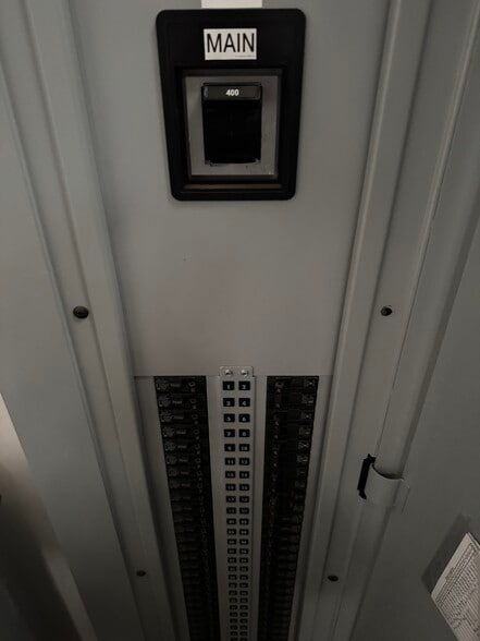 More Photos Of 190 E San Antonio Dr, King City Industrial For Sale