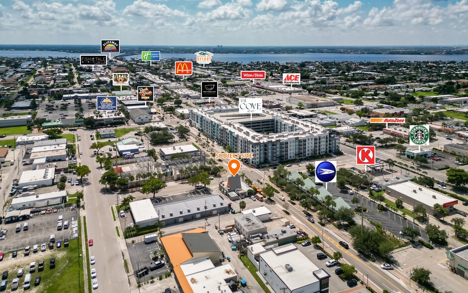 More Photos Of 837 SE 47th Ter, Cape Coral Restaurant For Sale