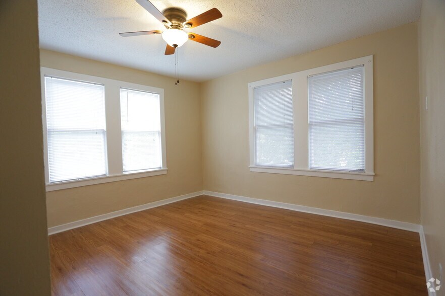 More Photos Of 737 W Mayfield Blvd, San Antonio Apartments For Sale