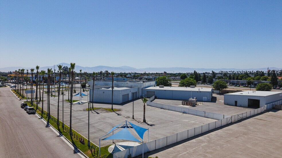 More Photos Of 4625 Wible Rd, Bakersfield Auto Dealership For Lease