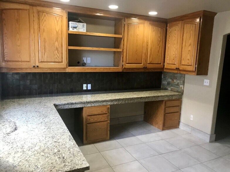 More Photos Of 5731 Bueno Dr, Fort Collins Warehouse For Lease