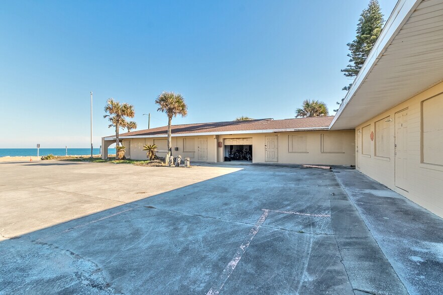 More Photos Of 1316 Oceanshore Blvd, Flagler Beach Hotel For Sale
