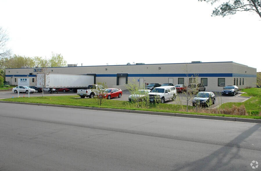 Primary Photo Of 3650 Kent St, Shoreview Light Manufacturing For Sale
