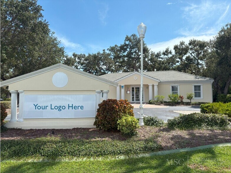 Primary Photo Of 3192 Fruitville Rd, Sarasota Office For Sale