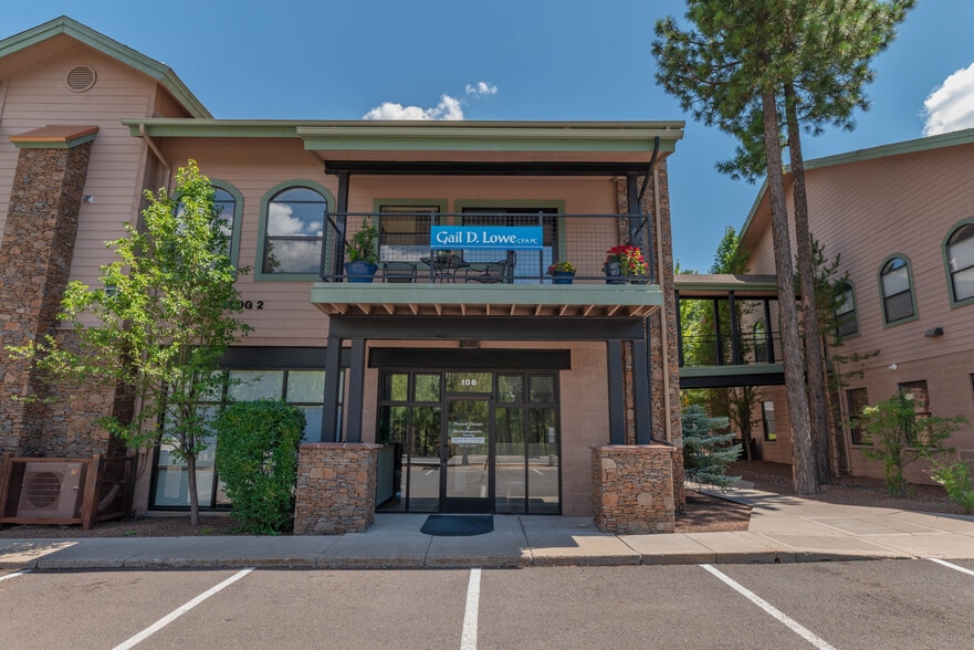 Primary Photo Of 1600 W University Ave, Flagstaff Medical For Sale